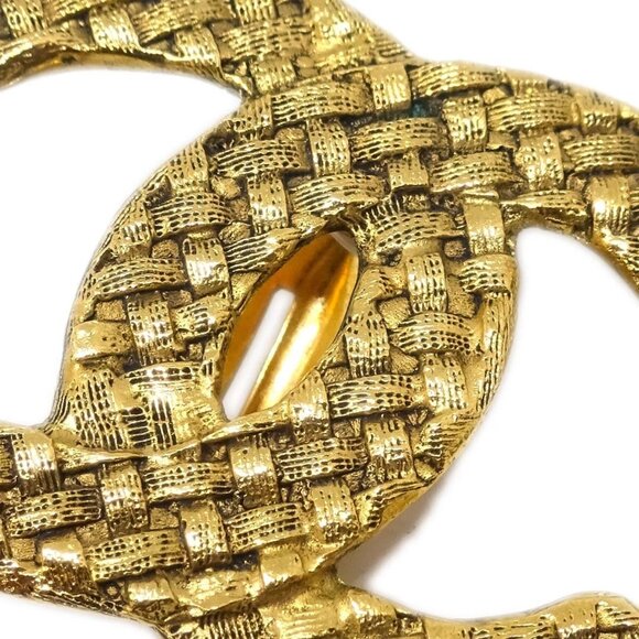 Chanel Gold CC Earrings Clip-On - Picture 3 of 5